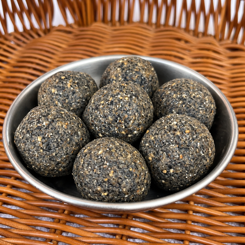 Black Sesame Laddu with Jaggery (Ellu Urundai) – Calcium & Iron Rich Traditional Sweet
